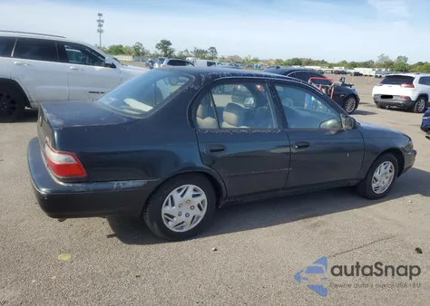 1997 Toyota Corolla Base z USA, uszkodzony, nr VIN 2T1BA02E2VC168752